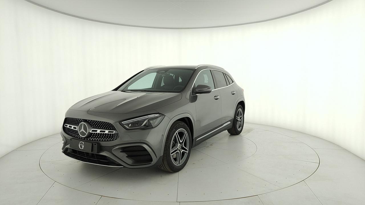 Mercedes-Benz GLA 200 d automatic