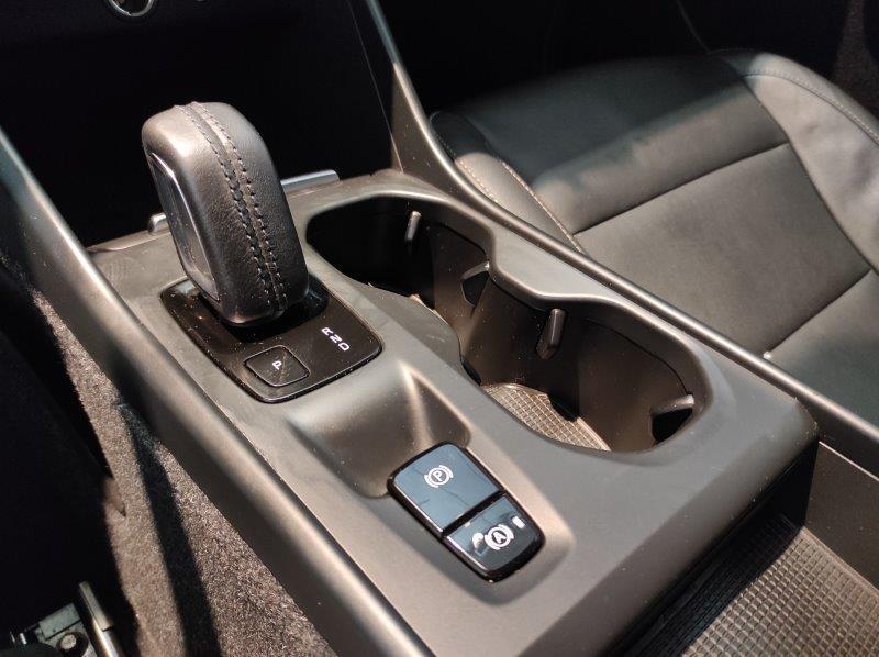 VOLVO XC40 (2017-->) - XC40 T5 Recharge Plug-in Hybrid Inscription Expression