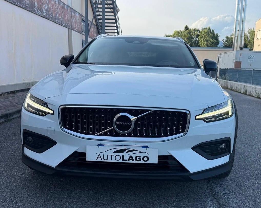 Volvo V60 Cross Country D4 AWD Geartronic Business Plus