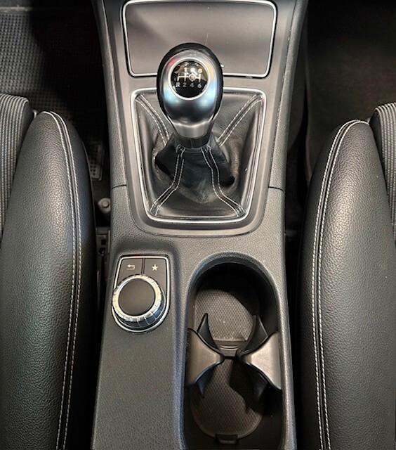 Mercedes-benz B 180 d Premium