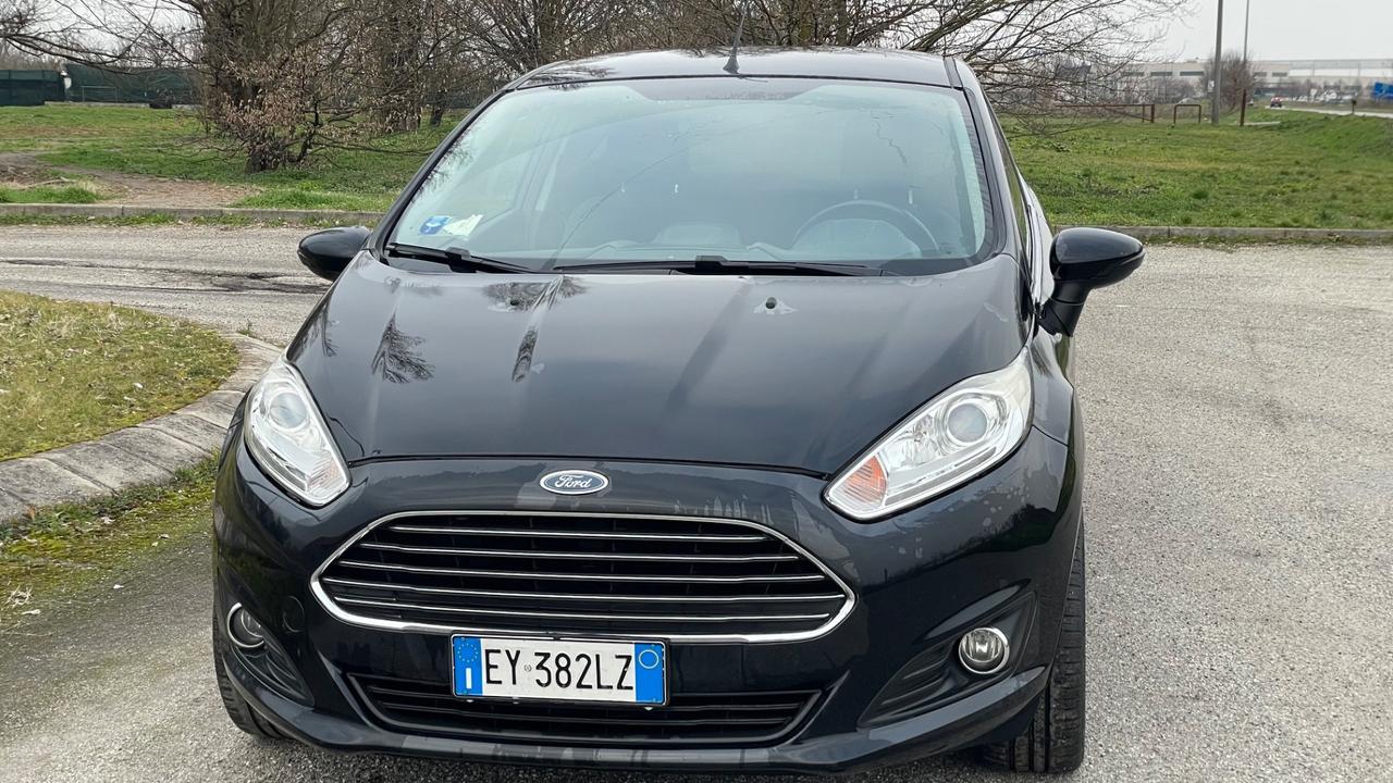 Ford Fiesta 1.5 TDCi 75CV 3 porte Black & White Edition