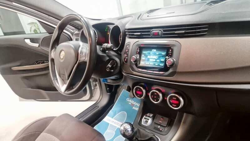 Alfa Romeo Giulietta 1.6 JTDm-2 105 CV Distinctive