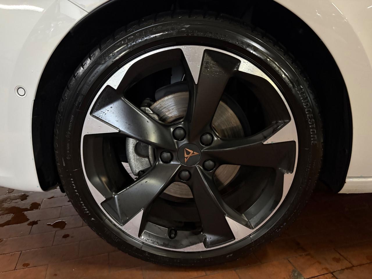 Cupra Leon 1.5 Hybrid 150 CV DSG