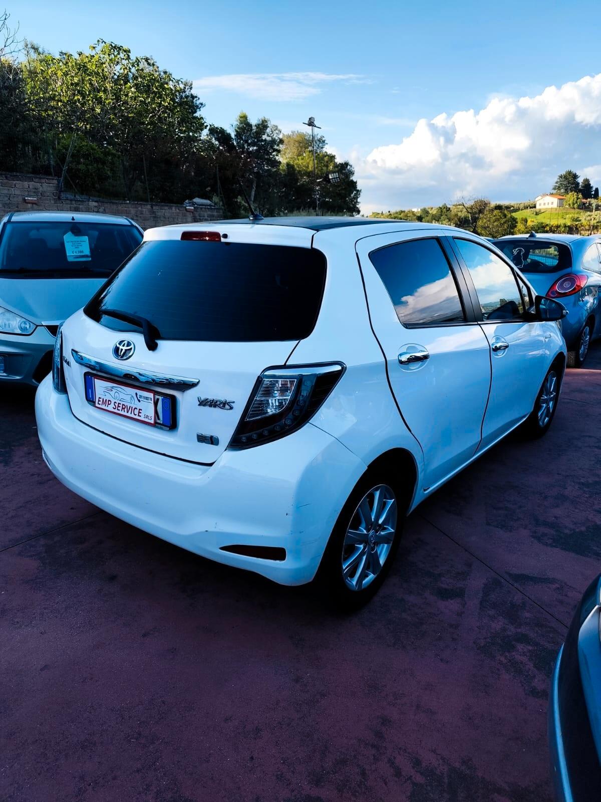 Toyota Yaris 1.5 Hybrid 5 porte Lounge