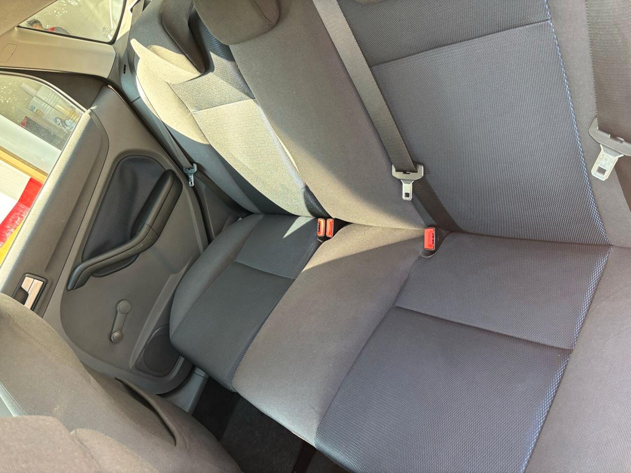 Ford Focus 1.6i 16V cat 5p.