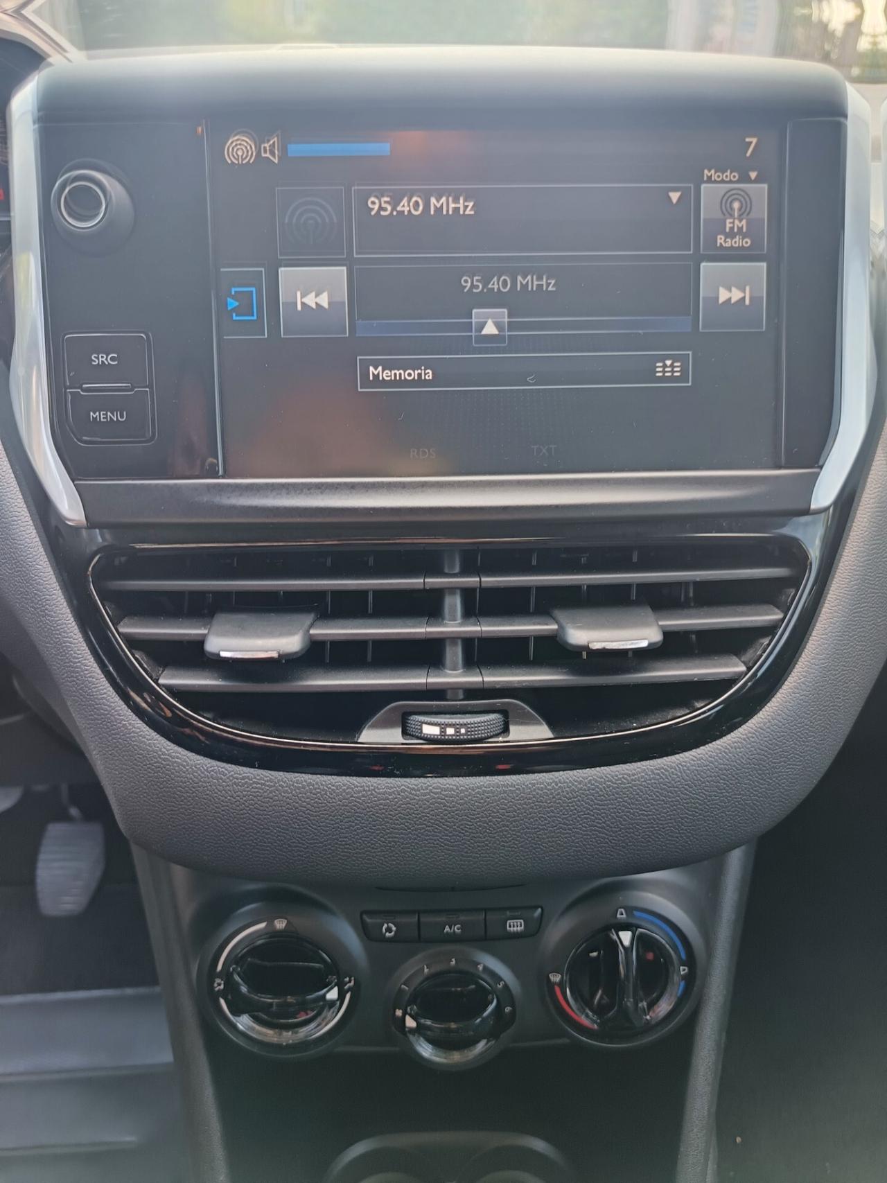 Peugeot 208 PureTech 82 5 porte Allure"FINO AL 15/08 P.P. INCLUSO"
