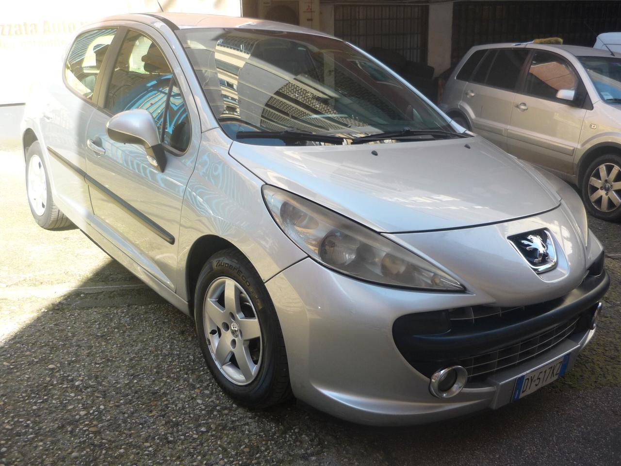 Peugeot 207 1.4 8V 75CV 5p. X Line ECO GPL
