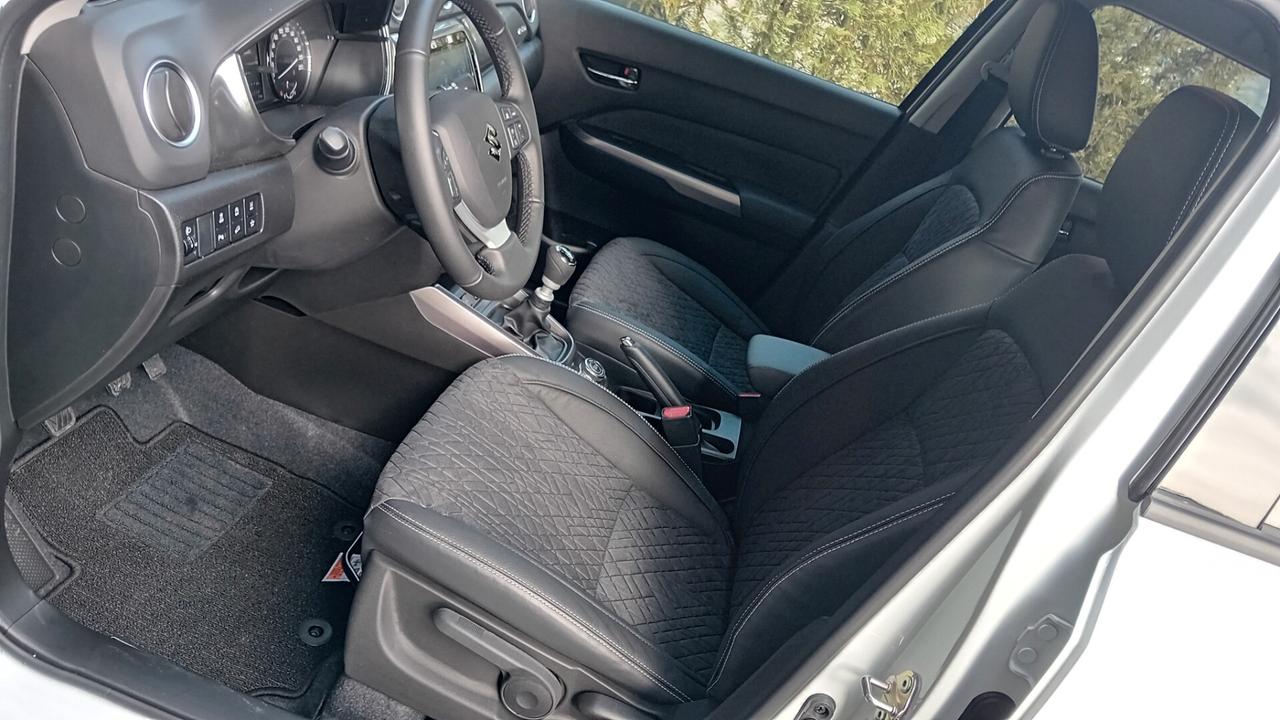 Suzuki Vitara 1.4 Hybrid 4WD AllGrip Top ** SENZA VINCOLO DI FINANZIAMENTO**