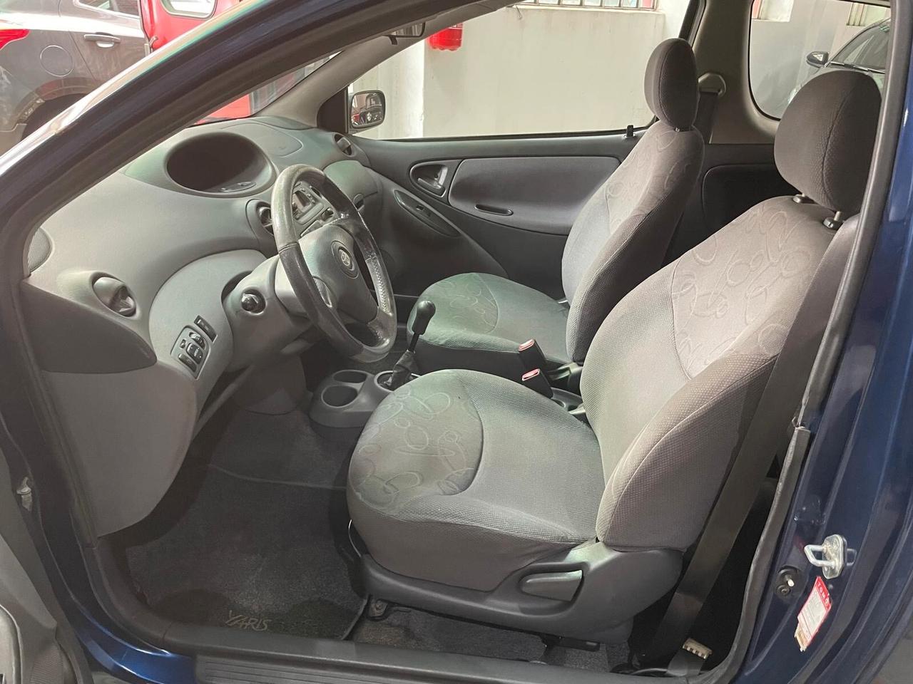 Toyota Yaris 1.3i 16V cat 3 porte DUE PROPRIETARI PRECEDENTI!!!