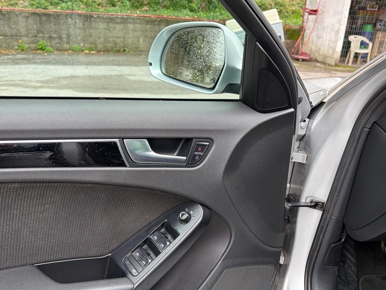 Audi A4 2.0 TDI 143CV SLINE - 2010 EURO5 MANUALE