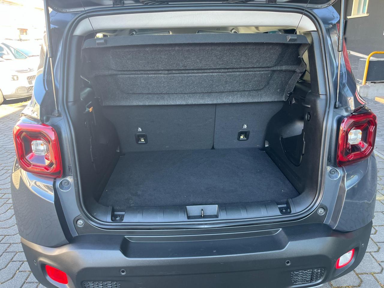 Jeep RENEGADE 1.5 turbo t4 E-HYBRID 130cv SUMMIT