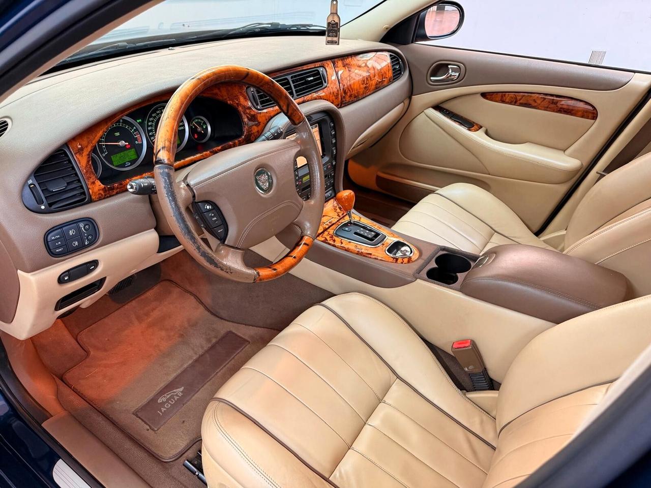 Jaguar S-Type 2.7 diesel V6 Executive Luxury