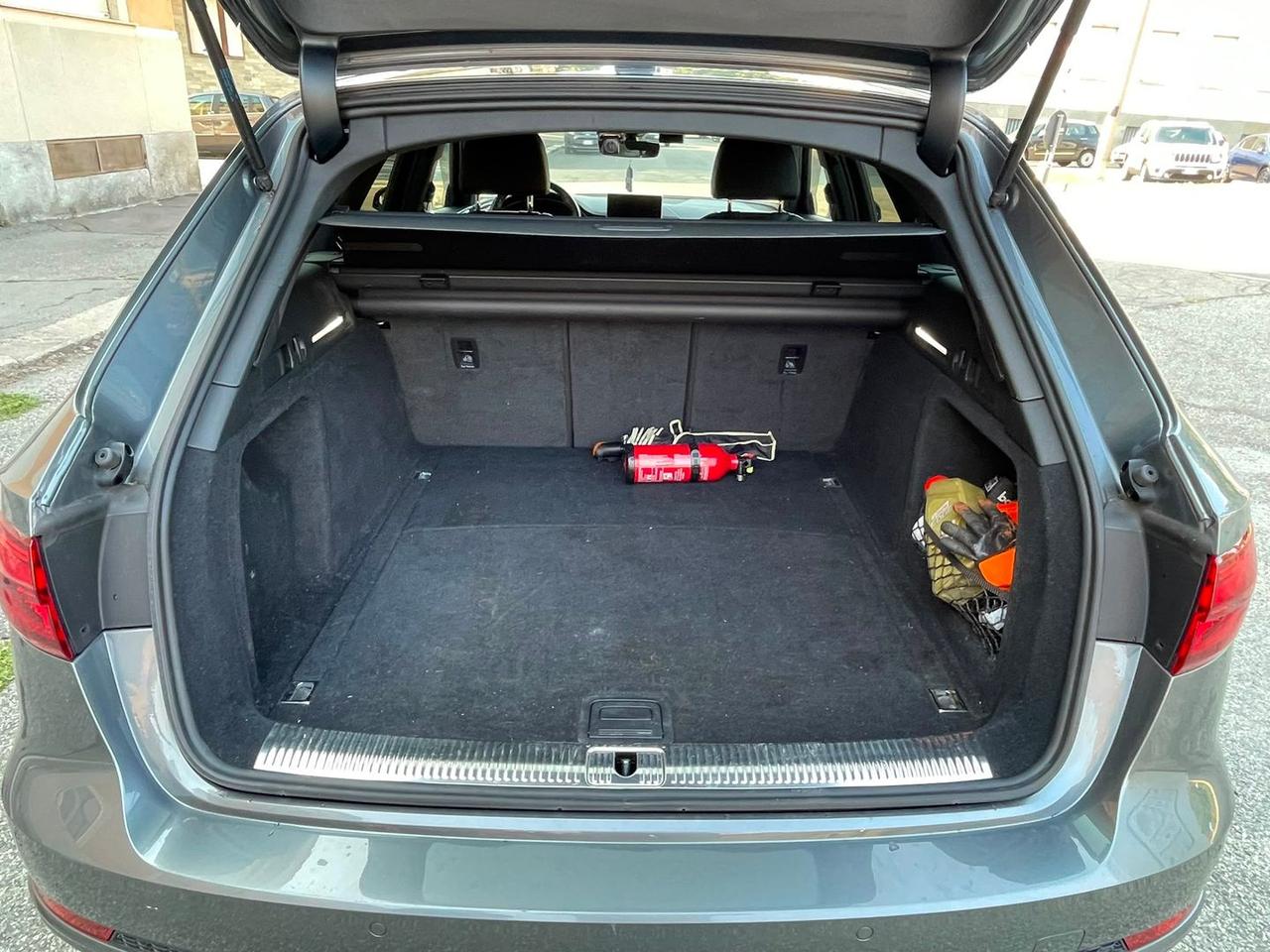 Audi A4 S Line 2.0 TDI ultra #11922