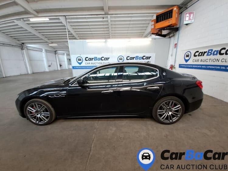 Maserati Ghibli 3.0 benzina 330 CV ( benzina )