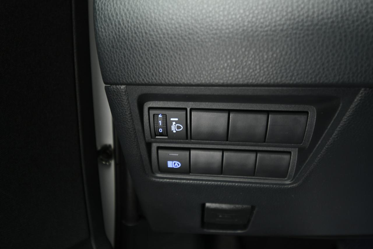 TOYOTA Yaris 1.5h Style CAMERA+ACC+APP CONNECT+NEOPATENTATI