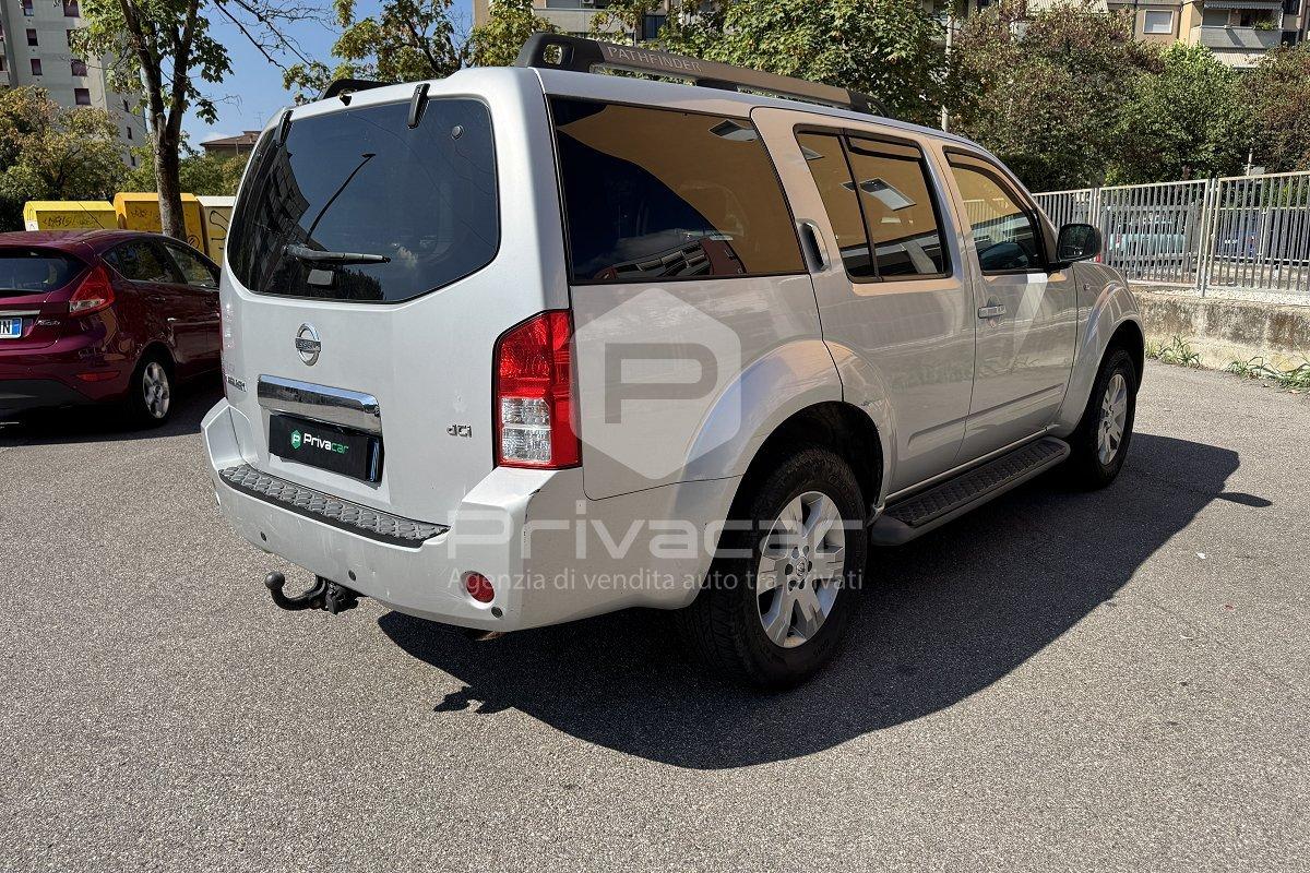 NISSAN Pathfinder 2.5 dCi SE