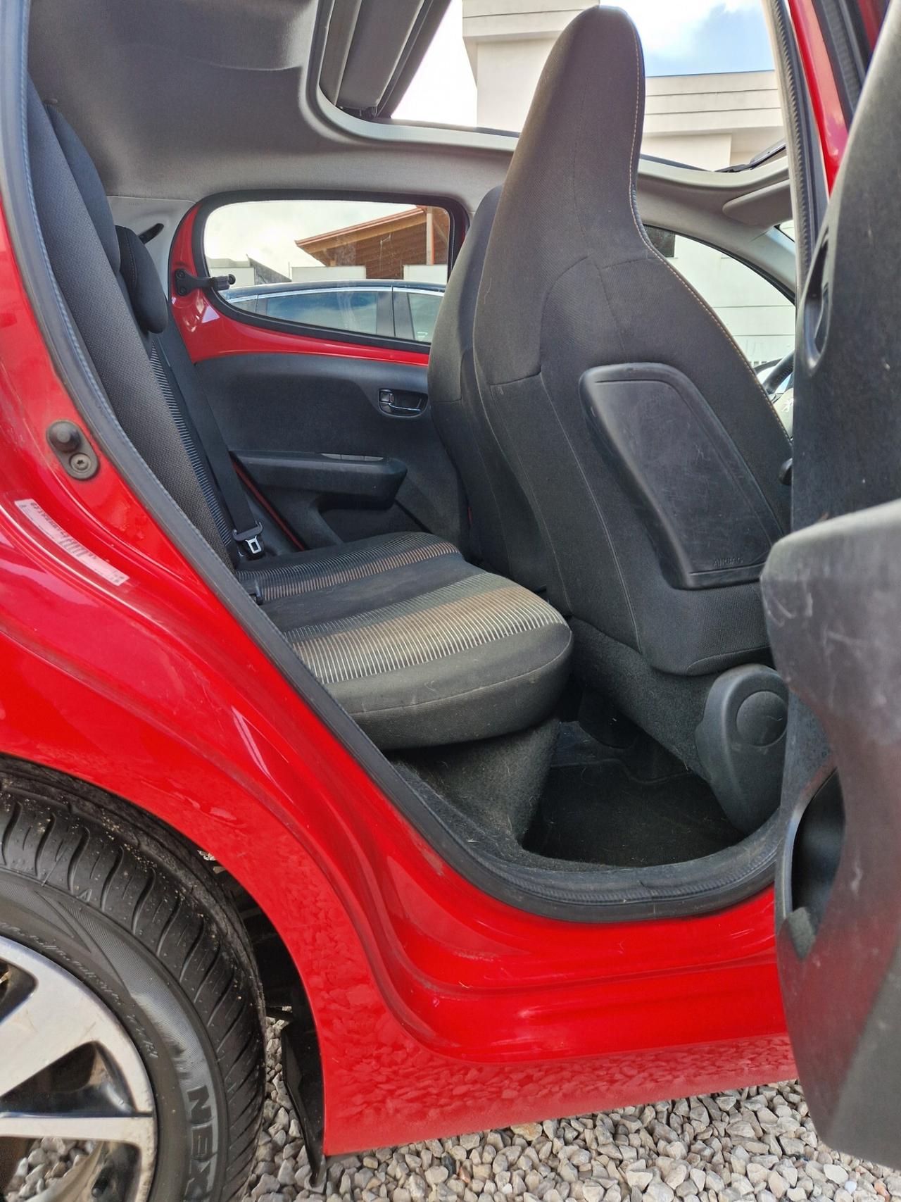 Peugeot 108 PureTech 82 5 porte Allure