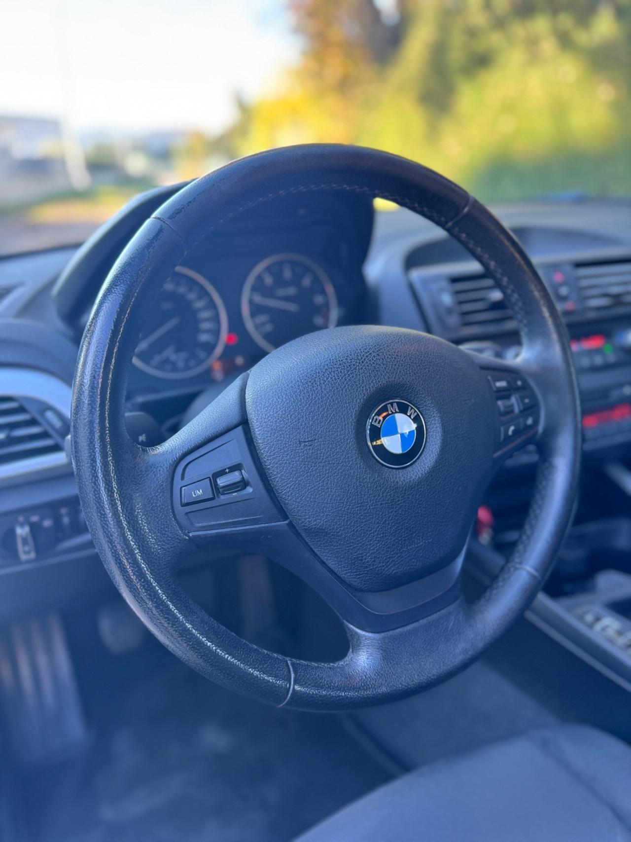 Bmw 116 116d 5p. Urban