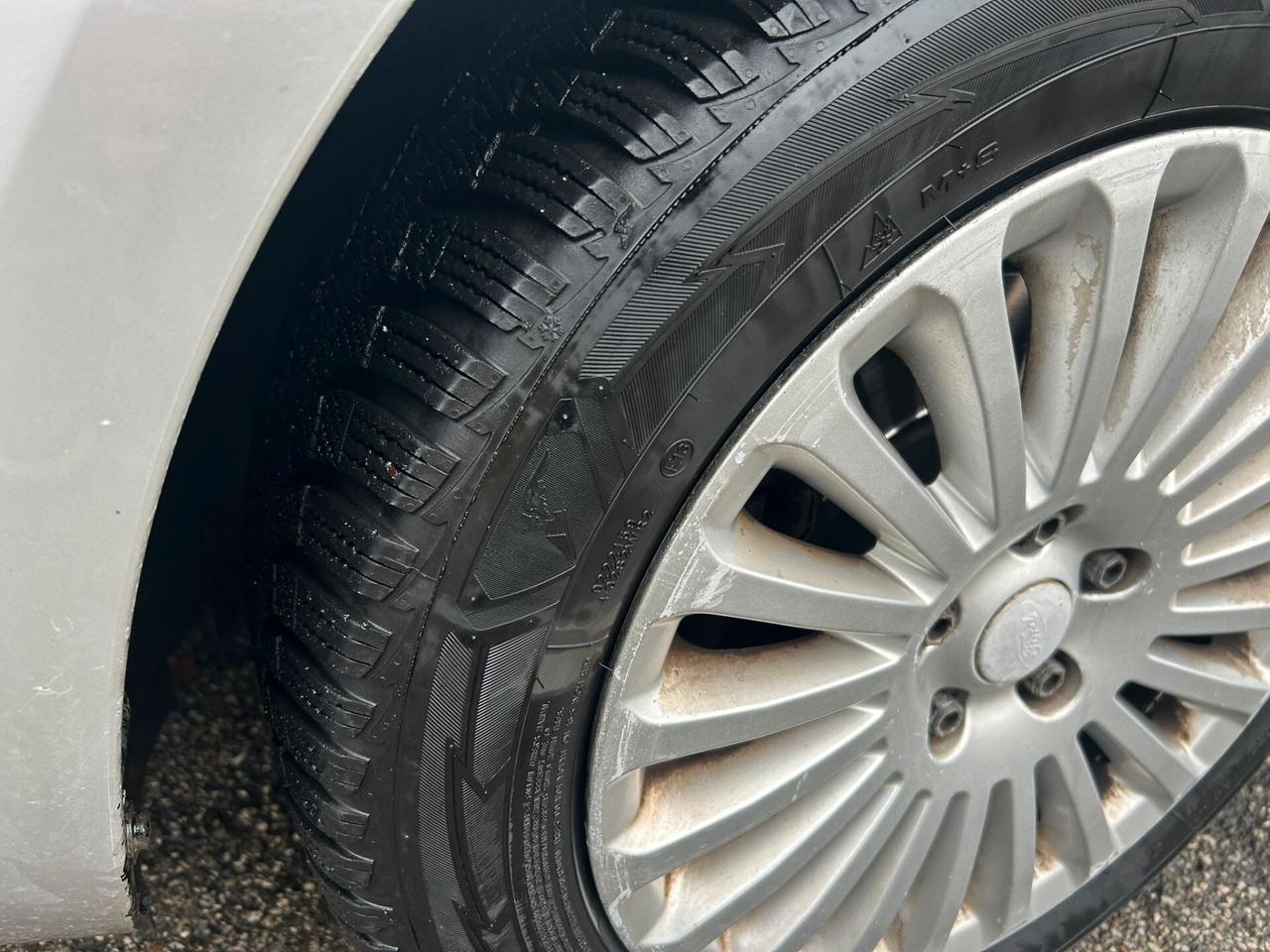 Ford Focus 1.6 (115CV) 5p. Bz.- GPL Titanium