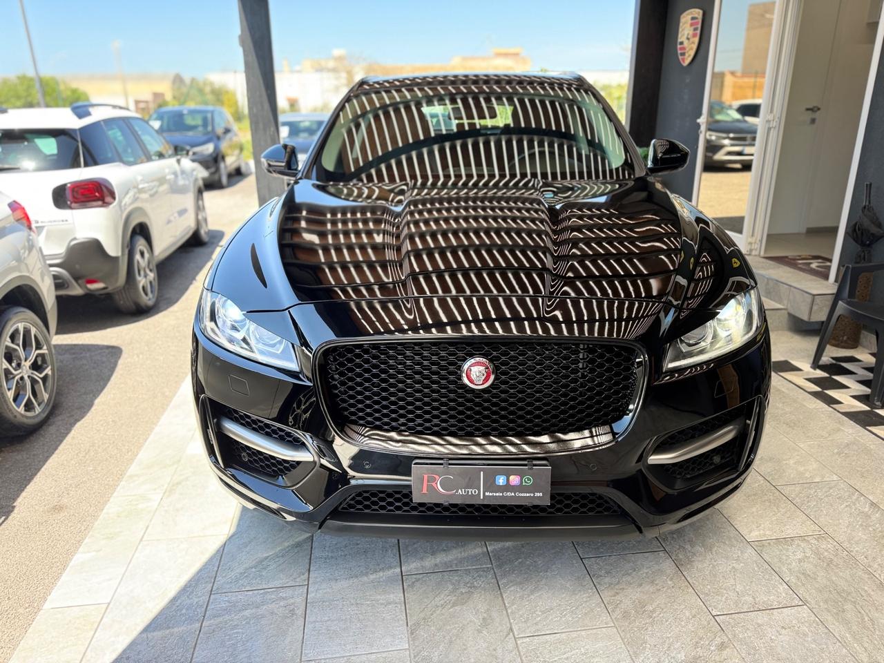 Jaguar F-Pace 2.0 D 180 CV AWD R-Sport motore nuovo