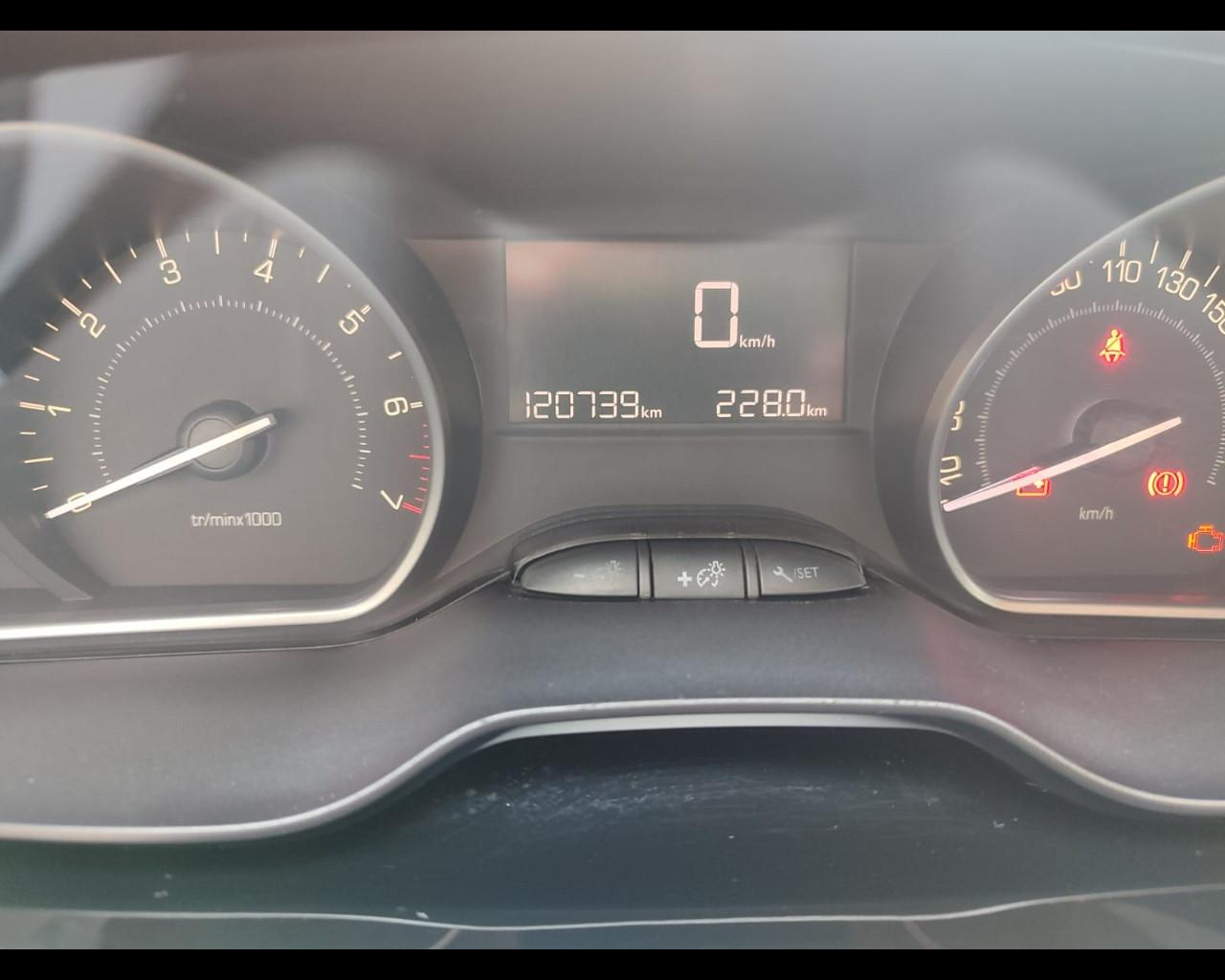 PEUGEOT PureTech 82 5 porte Allure