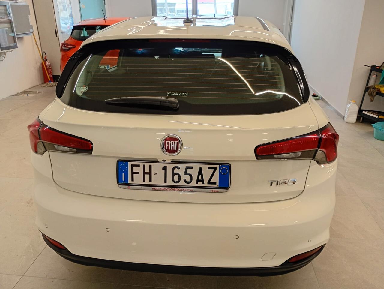 Fiat Tipo 1.6 Mjt S&S SW Lounge