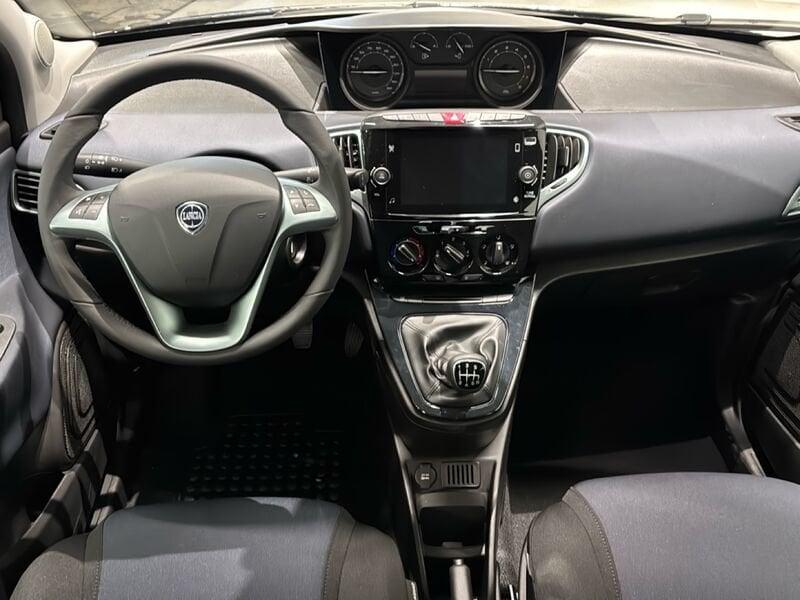 Lancia Ypsilon Ypsilon 1.0 FireFly 5 porte S&S Hybrid Platino