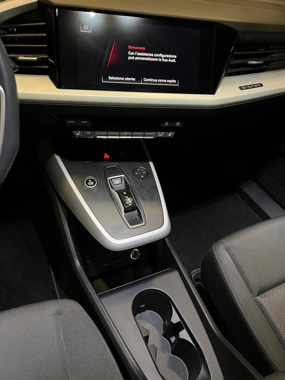 Audi Q4 45 e-tron quattro Business Advanced