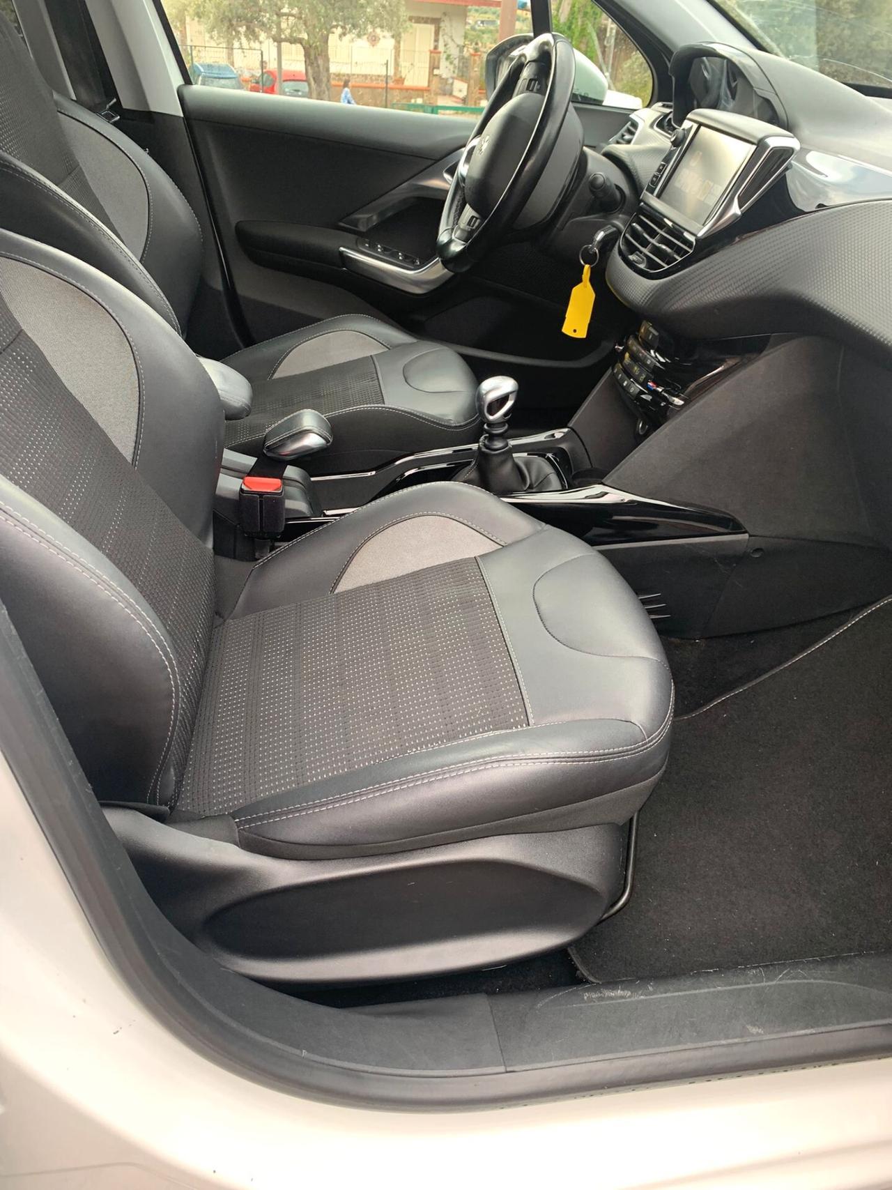Peugeot 2008 BlueHDi 120 S&S Allure