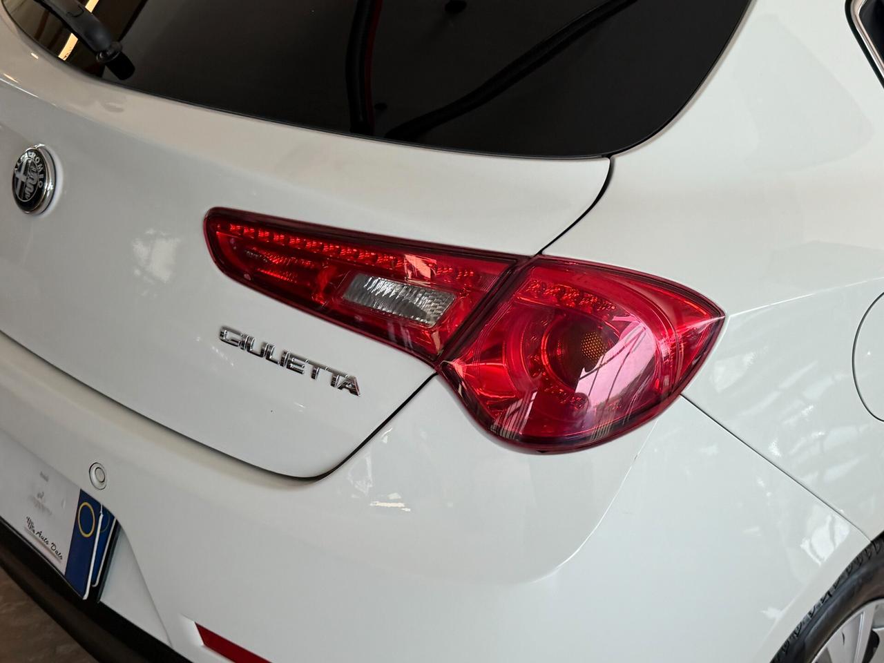 Alfa Romeo Giulietta 1.6 M.JET 105 cv. DISTINCTIVE