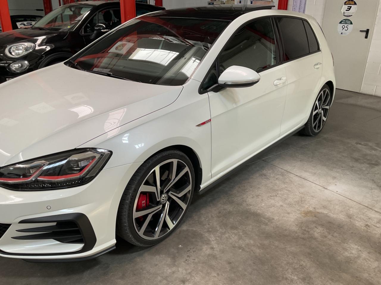 Volkswagen Golf GTI Performance 2.0 245 CV TSI 3p. BMT