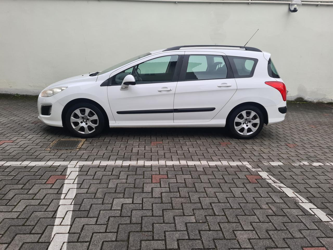 Peugeot 308 SW 1.6 e-HDi 112CV - km certificati