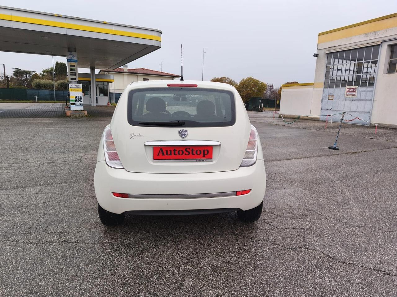 Lancia Ypsilon 1.3 MJT 75 CV Platinum Accetto Permute