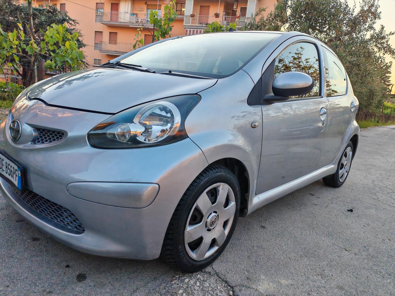 Toyota Aygo AUTOMATICA PERFETTA FRIZIONE NUOVA