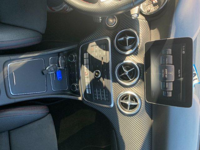 MERCEDES-BENZ A 180 d Automatic Premium