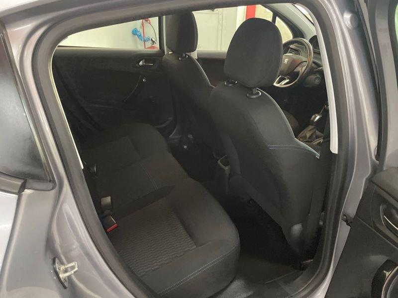 Peugeot 208 PureTech 82 5 porte Allure