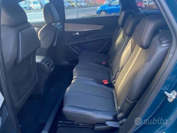 PEUGEOT 5008 BlueHDi 130 S&S EAT8 Allure Pack