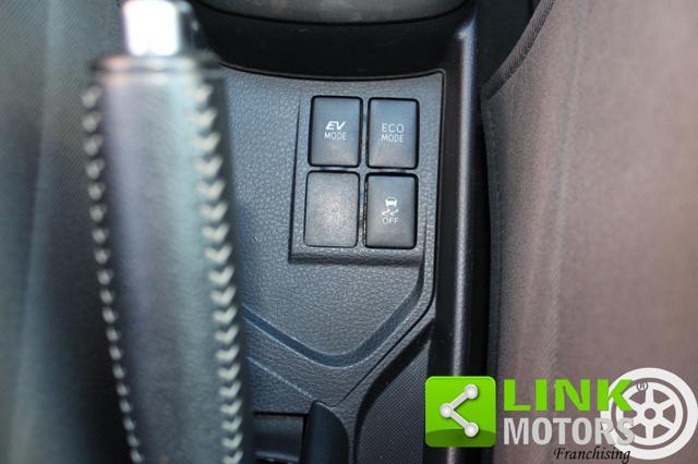 TOYOTA Yaris 1.5 Hybrid 5 porte Active cambio automatico