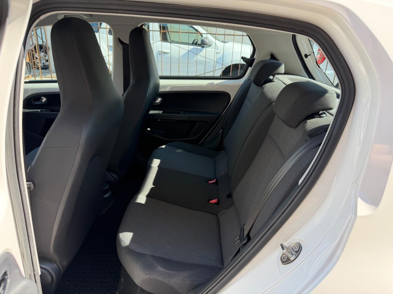 Volkswagen up! 1.0 Benzina - Metano Ok Neopatentati