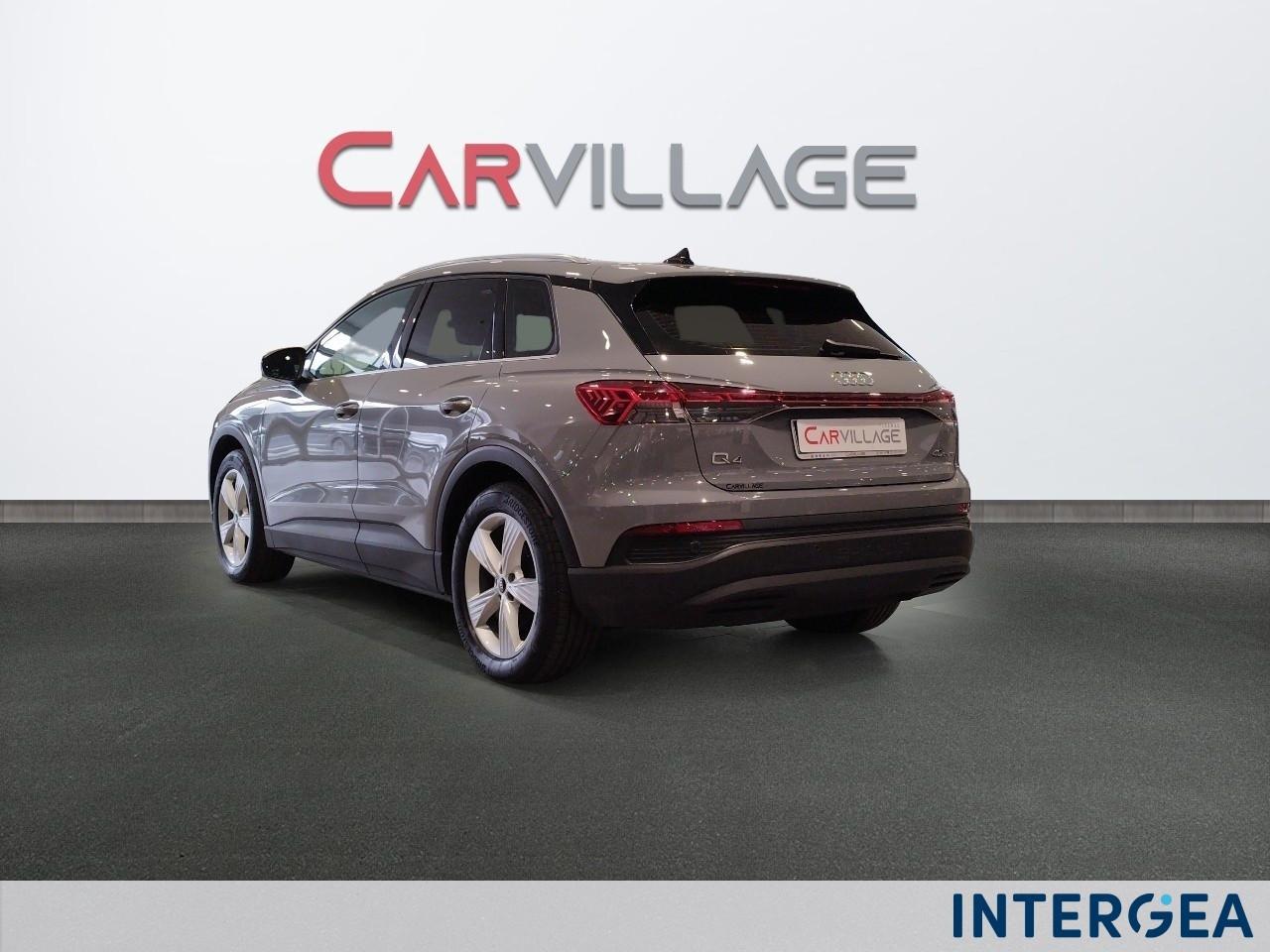 AUDI Q4 e-tron 40 Business