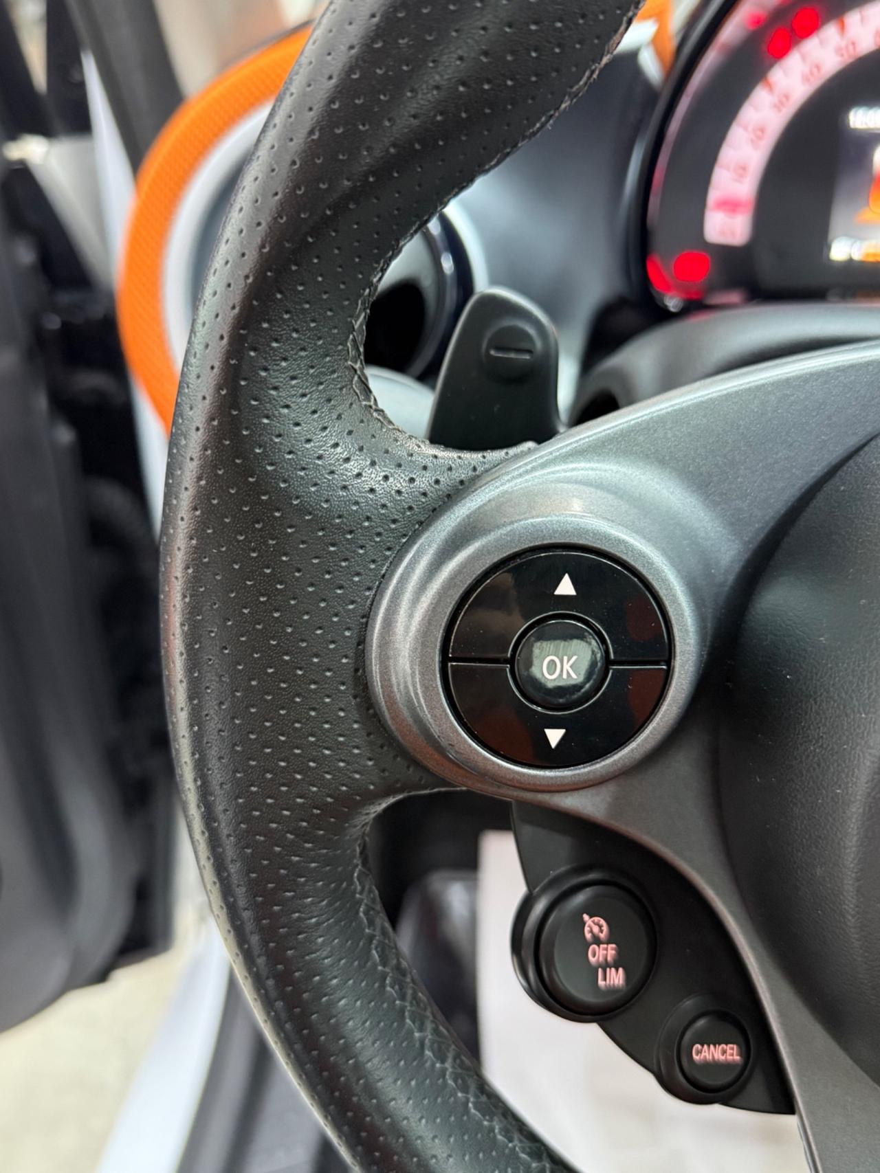 Smart ForTwo 0.9 Turbo twinamic Urbanrunner Brabus Style Italiana Uni prop