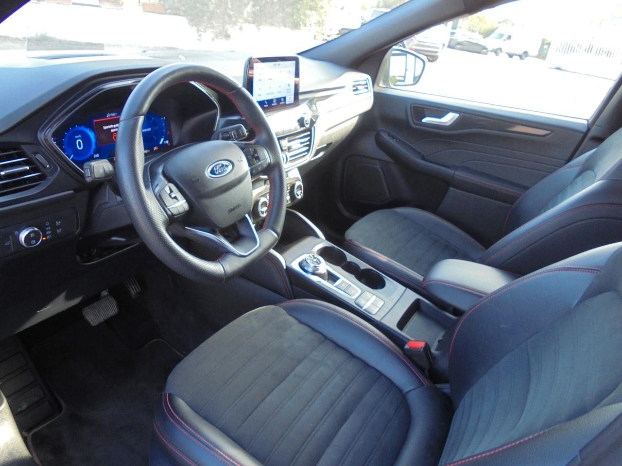 Ford Kuga autocarro 5 posti 1.5 EcoBlue 120 CV 2WD ST-Line X