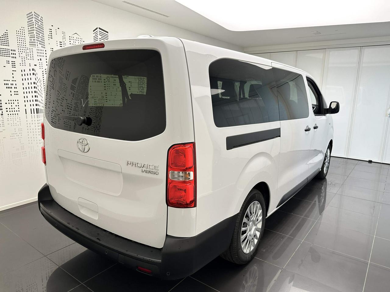 Toyota PROACE VERSO 2.0 L2 LOUNGE