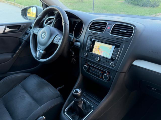 VOLKSWAGEN Golf 1.6 TDI HIGHLINE+NAVI+ALCANTARA+BIZONA