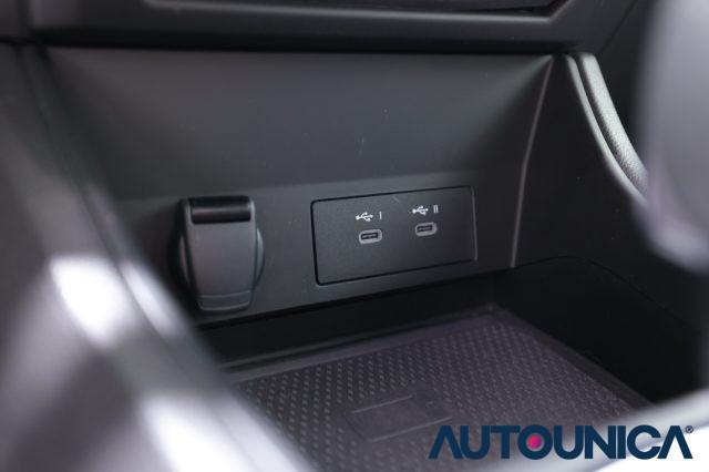 RENAULT Captur MILD HYBRID 160 CV EDC TECHNO AUTOMATICA