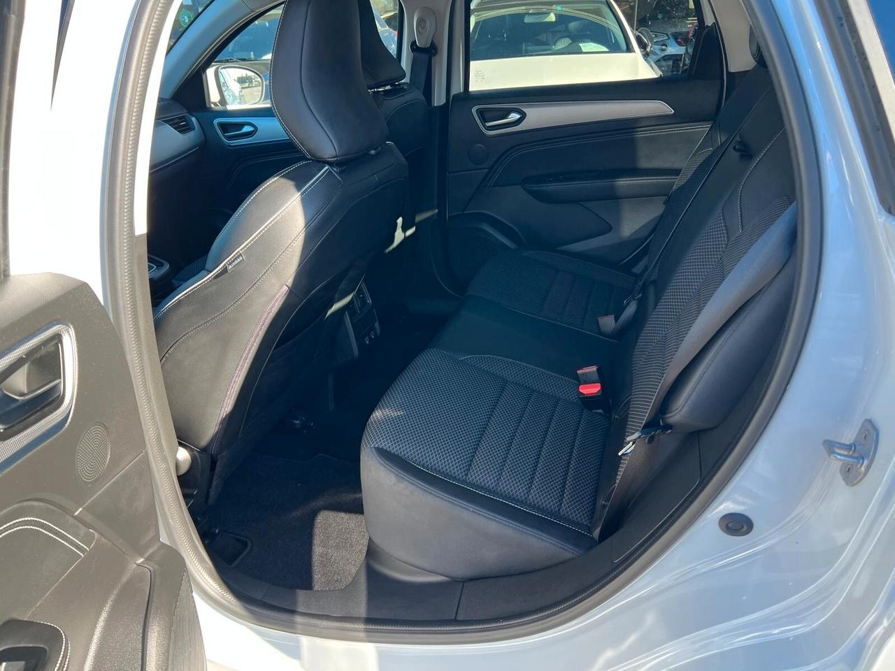 Renault Arkana 2021 1.6 E-Tech full hybrid Intens *44000KM