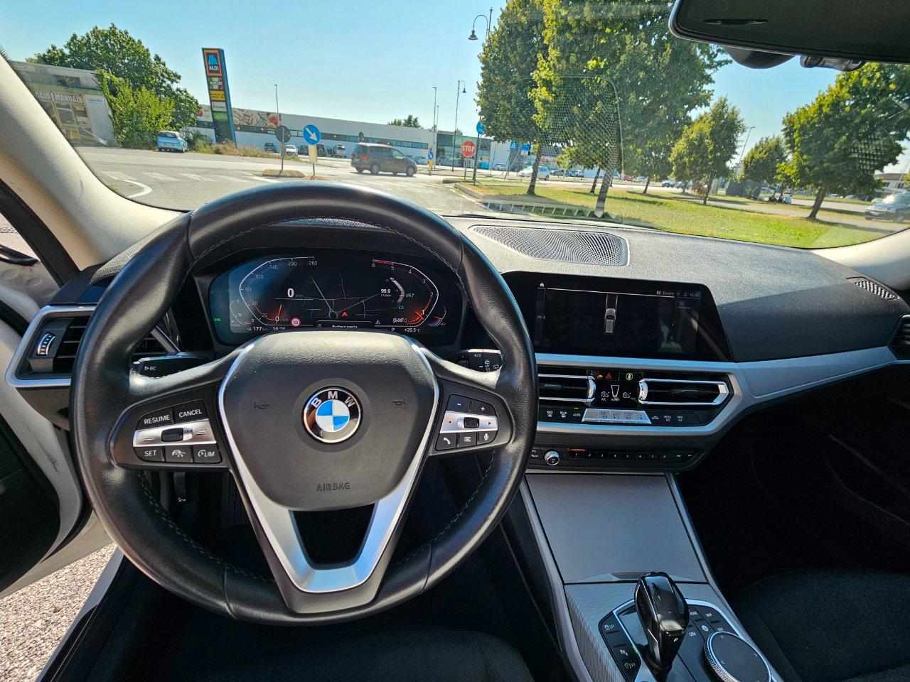 BMW 320 d Touring Business Advantage auto