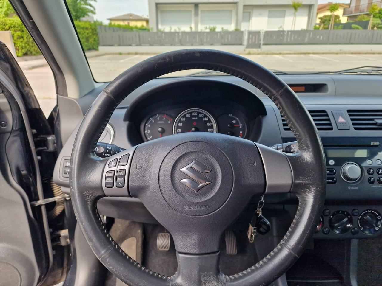 Suzuki Swift 1.3 4x4 5p. GL