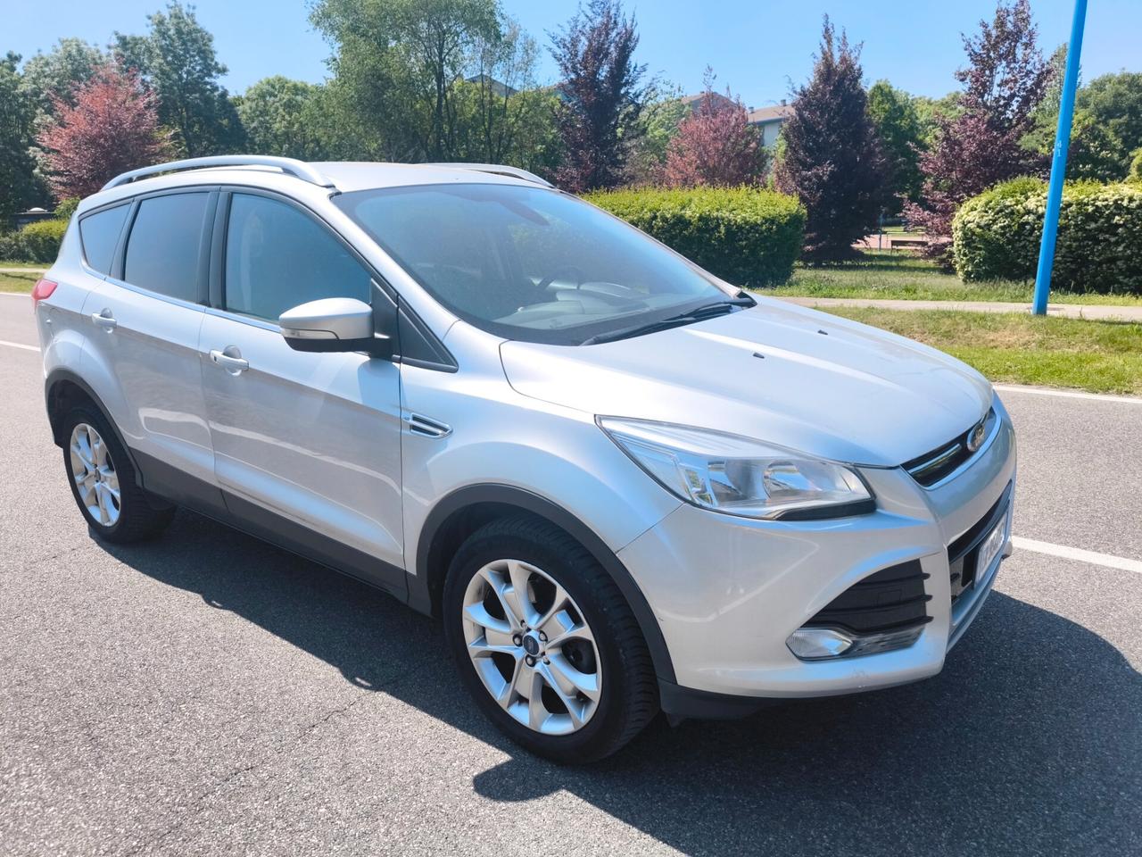 FORD KUGA 2,0 TDCI 4X4- TITANIUM-CAMBIO AUTOMATICO