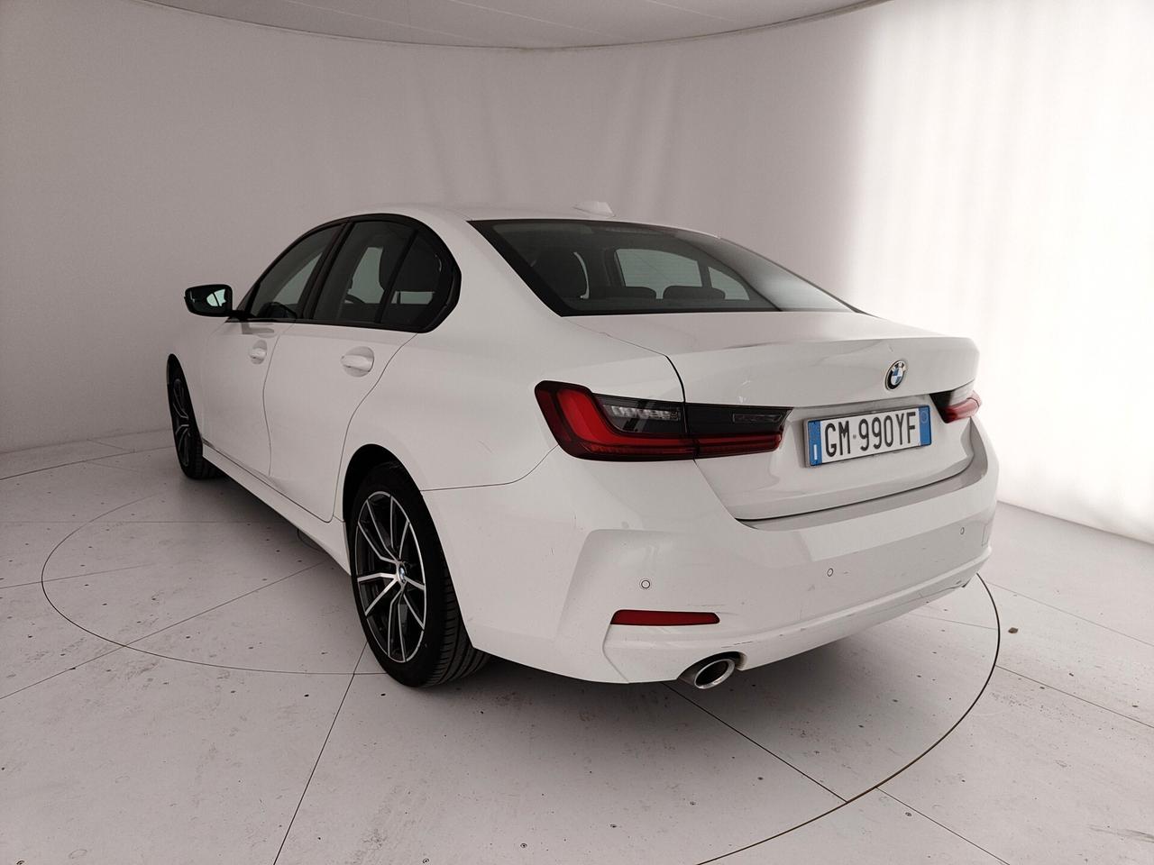 Bmw 318D 48V BUSINESS ADVANTAGE AUTO